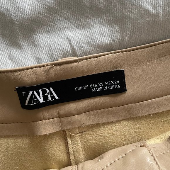 Zara beige faux-leather skirt, size XS (US 2) - Picture 9 of 9